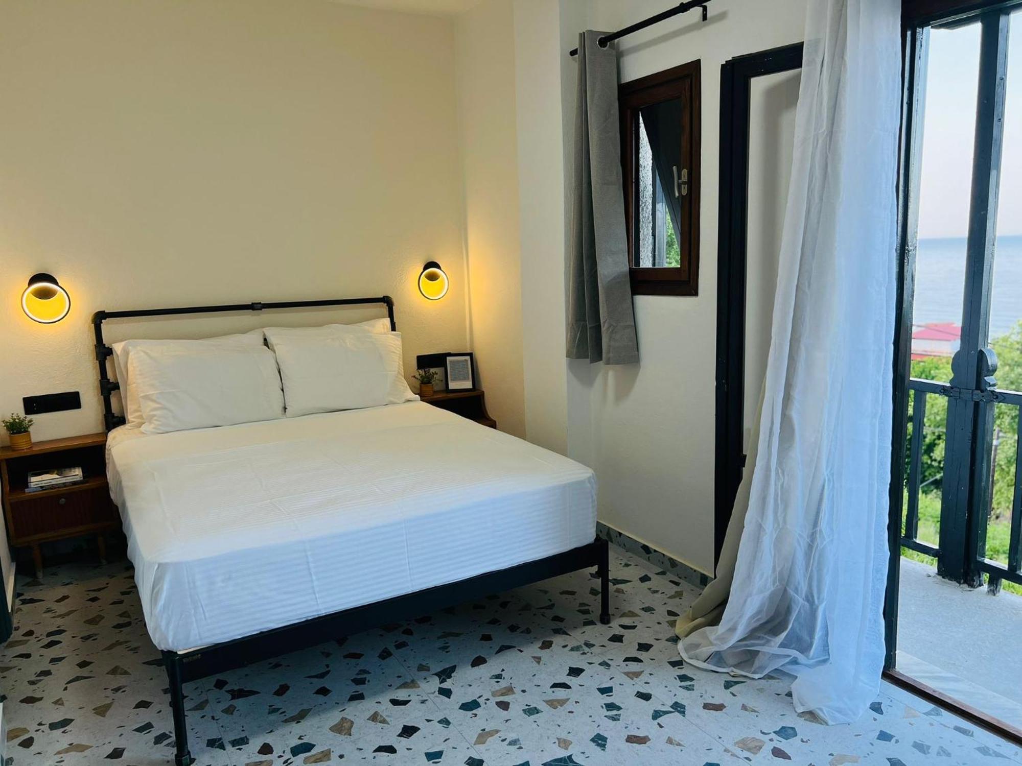 Yalla Chorefto - Hotel & Fun ภายนอก รูปภาพ
